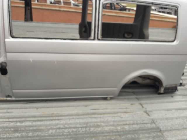 Volkswagen Transporter 2004-2014 Çıkma Yedek Kesme Sol Yan Ğümğş Gri,